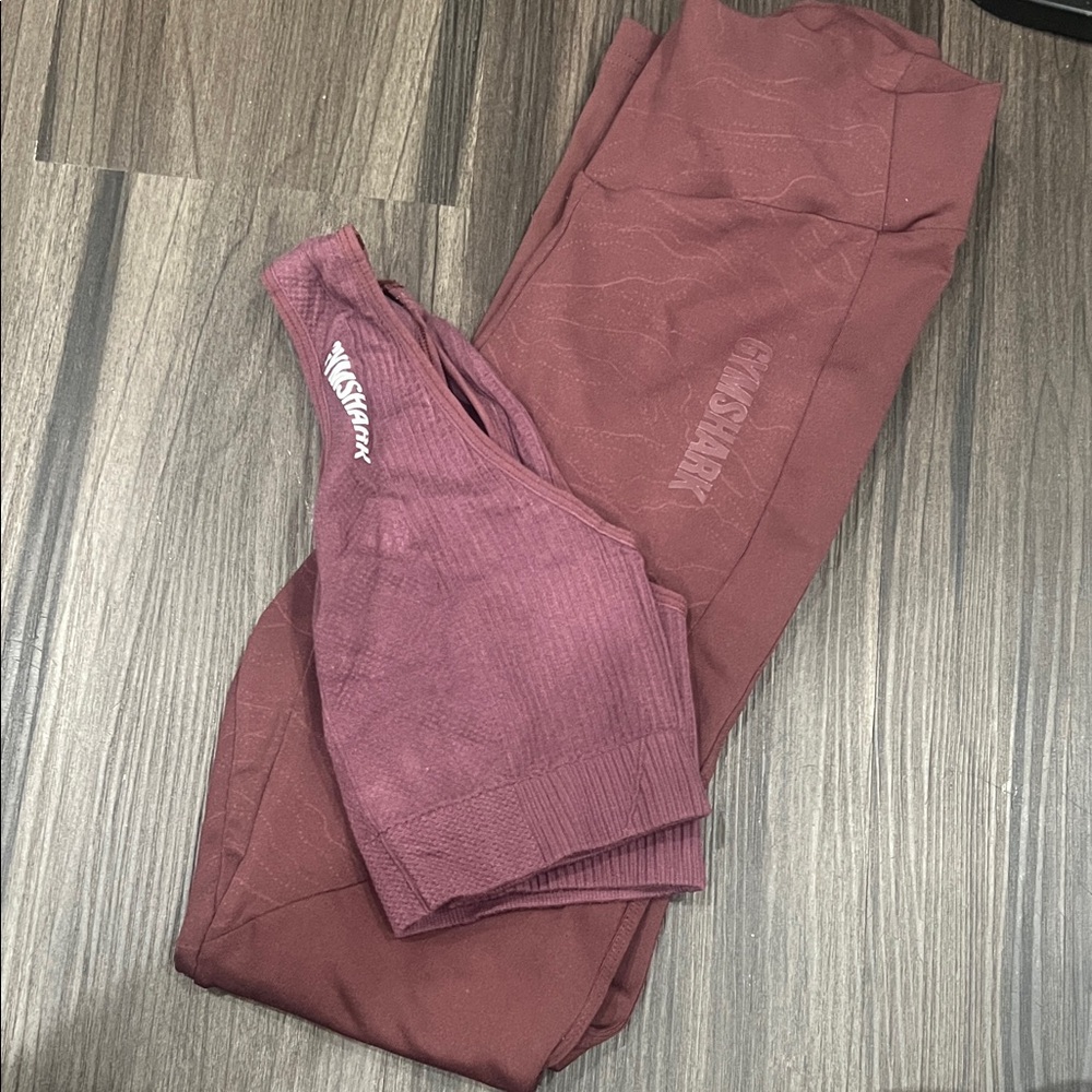 Gymshark womens Burgundy Leggings and sports bra
